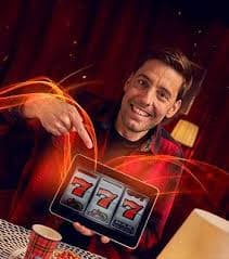 Studio Live Baccarat megatypers dengan dealer profesional dan tampilan kartu real-time